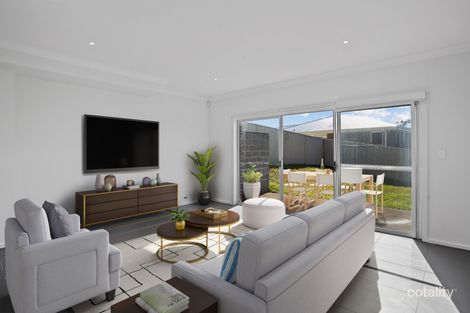 Property photo of 10 Mary Davis Avenue Koonawarra NSW 2530