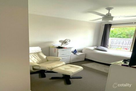 Property photo of 2/35 Bernadette Crescent Rosewood QLD 4340