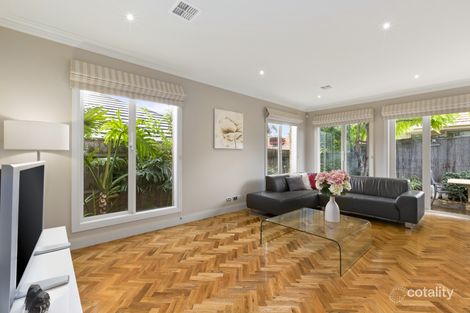 Property photo of 9 Halsbury Close Doncaster East VIC 3109