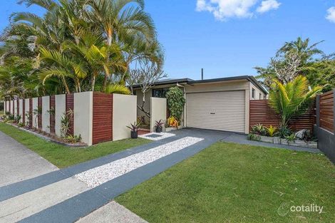 Property photo of 13 Bandaroo Street Warana QLD 4575