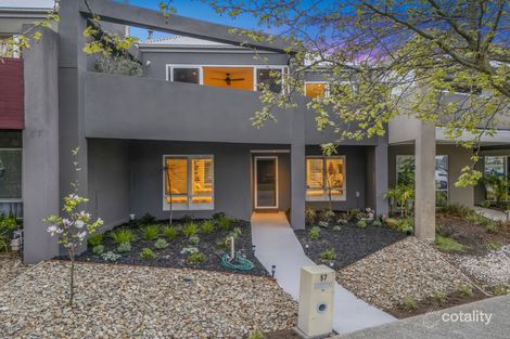 Property photo of 57 Lakeside Boulevard Pakenham VIC 3810