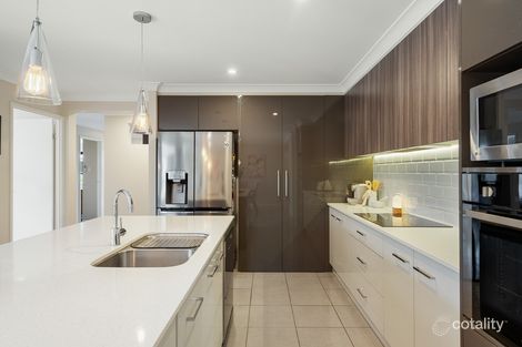 Property photo of 27 Entabeni Drive Kearneys Spring QLD 4350