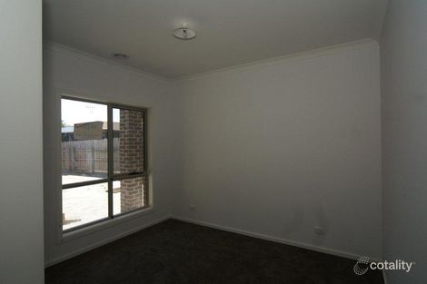 Property photo of 1/40 Shetland Street Endeavour Hills VIC 3802