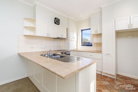 Property photo of 2/42 Hamilton Place Hamilton VIC 3300