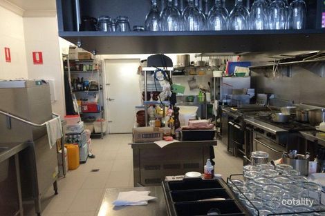 8/2 Brushfoot Bvd, Success, WA 6164