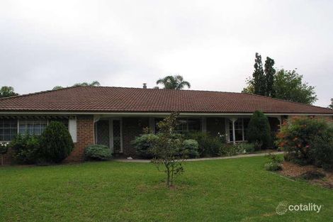 Property photo of 28 Chiltern Crescent Castle Hill NSW 2154