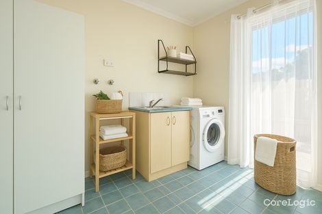Property photo of 19 Katandra Street Boyne Island QLD 4680