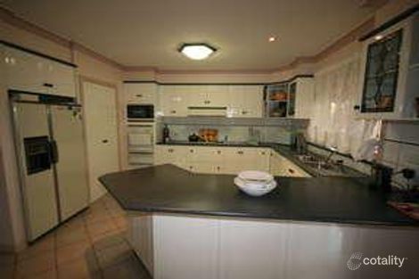 Property photo of 6 Sandpiper Drive Taylors Lakes VIC 3038