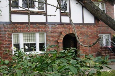 8/180 Church St, Brighton, VIC 3186