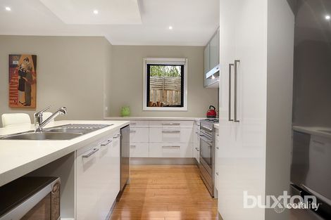 Property photo of 2/37 Solomon Street Mount Waverley VIC 3149