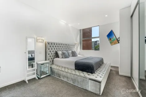 Property photo of 29 Dressler Court Merrylands NSW 2160