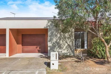 2/19 Larson Ave, Tarneit, VIC 3029