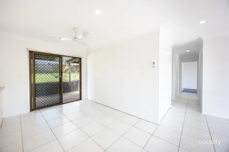 Property photo of 34 Aramac Drive Clinton QLD 4680