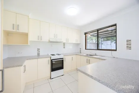 Property photo of 34 Aramac Drive Clinton QLD 4680
