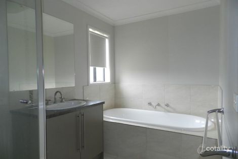 Property photo of 25 Jordan Avenue Delacombe VIC 3356