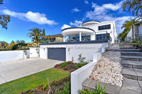 Property photo of 5827 Coveside Lane Hope Island QLD 4212