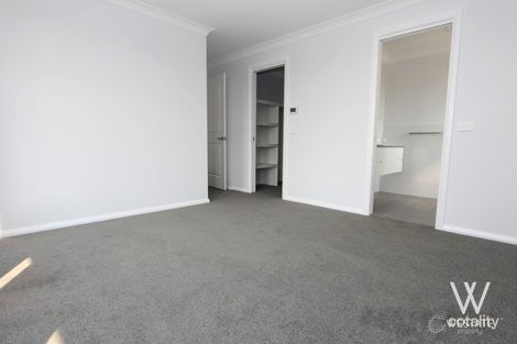 Property photo of 56 Newlands Crescent Kelso NSW 2795
