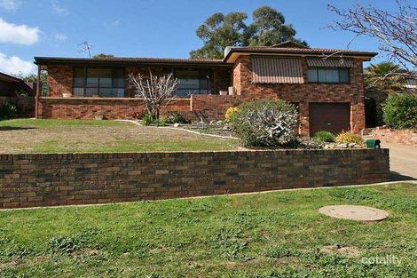 11 Amsterdam Cres, Tolland, NSW 2650
