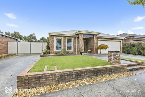Property photo of 28 Villeneuve Drive Trafalgar VIC 3824