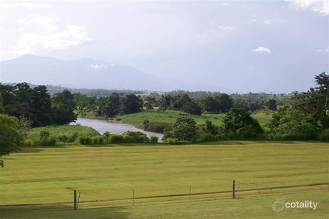 389c Palmerston Hwy, O'Briens Hill, QLD 4860