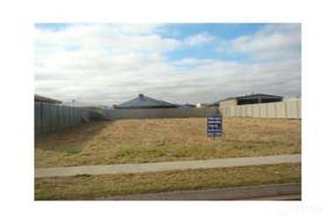 8 Glovar St, Emerald, QLD 4720