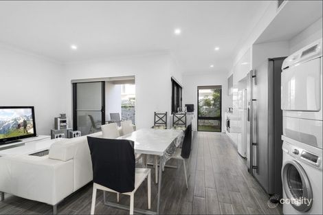 Property photo of 7/33 Sickle Avenue Hope Island QLD 4212