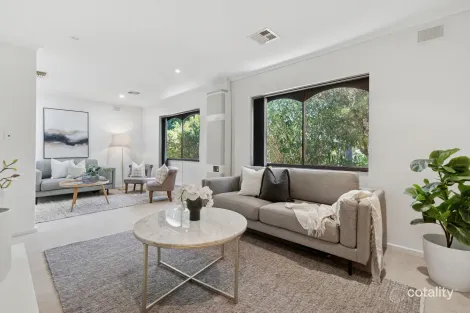 Property photo of 14 Amberly Drive Happy Valley SA 5159