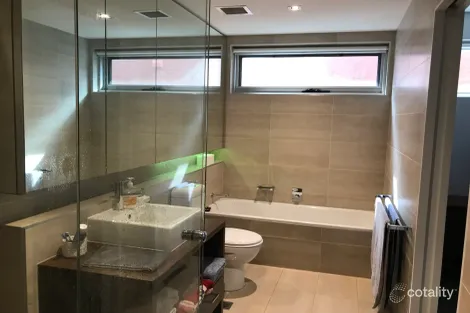 Property photo of 2/3 Ferguson Street Williamstown VIC 3016