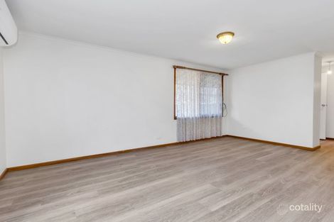 Property photo of 8 Harmer Court Para Hills West SA 5096