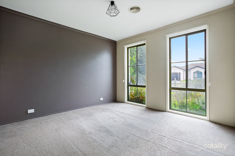 Property photo of 33 Kingfisher Drive Seabrook VIC 3028