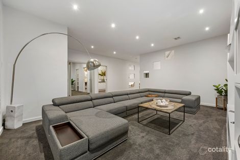 Property photo of 40 Taylors Hill Boulevard Taylors Hill VIC 3037