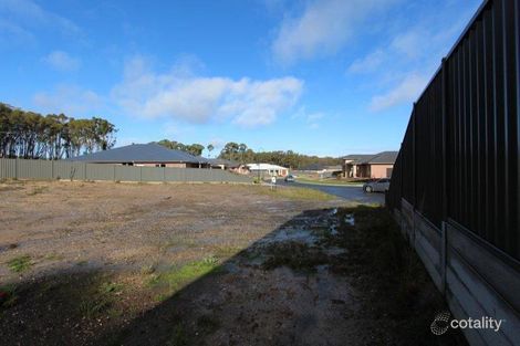 Property photo of 12 Greenhaven Court Mount Clear VIC 3350