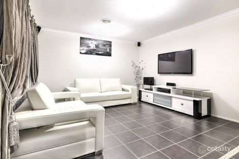 Property photo of 41 Lakes Drive Craigieburn VIC 3064