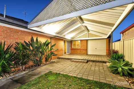 Property photo of 41 Lakes Drive Craigieburn VIC 3064