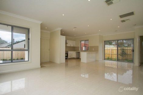 Property photo of 2/28 Nursery Avenue Frankston VIC 3199