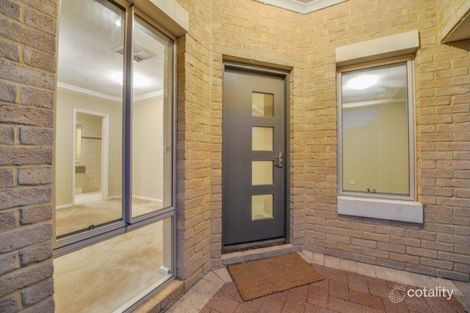 Property photo of 2/5 Oak Street Cannington WA 6107