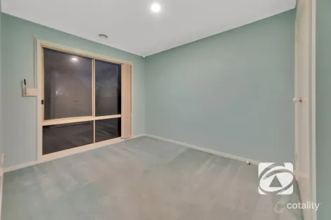 Property photo of 5 The Close Hampton Park VIC 3976
