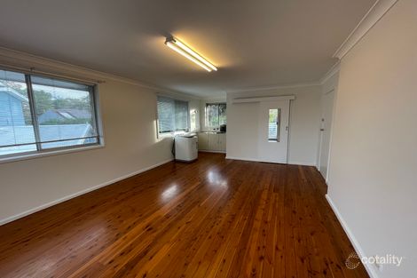 1 Merridong Rd, Elanora Heights, NSW 2101