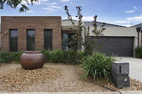 Property photo of 8 Holland Way Caroline Springs VIC 3023
