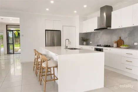 Property photo of 5 Evergreen Street Mitchelton QLD 4053