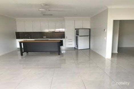 Property photo of 2/18 Heathwren Street Forest Glen QLD 4556