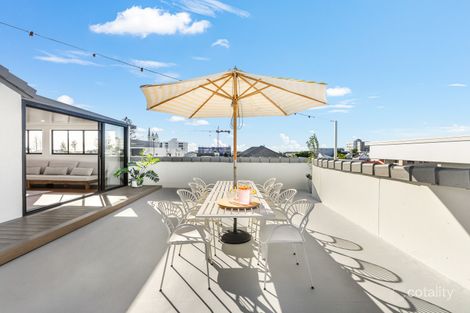 10/108-112 Petrel Ave, Mermaid Beach, QLD 4218