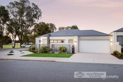 Property photo of 2 Cale Place Spearwood WA 6163