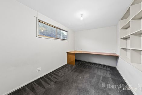 Property photo of 3 Edgeware Close Kealba VIC 3021