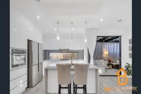 Property photo of 1 Persian Crescent Tarneit VIC 3029