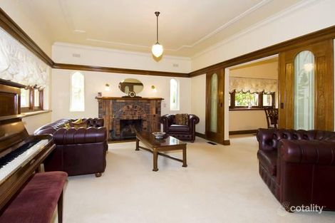 Property photo of 19 Melcombe Road Ivanhoe VIC 3079
