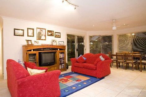 Property photo of 27 Eacham Court Munruben QLD 4125