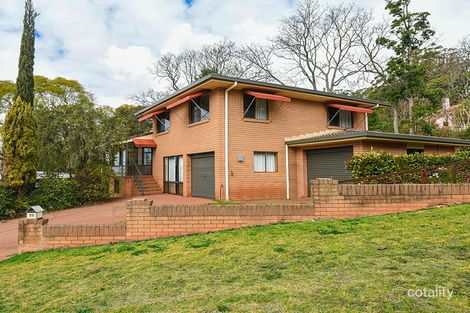 Property photo of 18 Rifle Range Road Mount Lofty QLD 4350