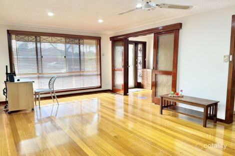 Property photo of 56 Nangiloc Crescent Werribee VIC 3030