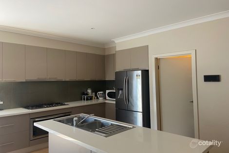 Property photo of 10 Gallant Road Point Cook VIC 3030